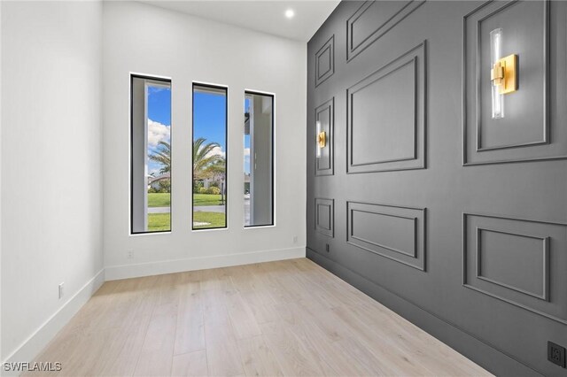 3620 SW 4th Ln, Cape Coral, FL 33991 - foyer entrance with light wood-style flooring and recessed lighting