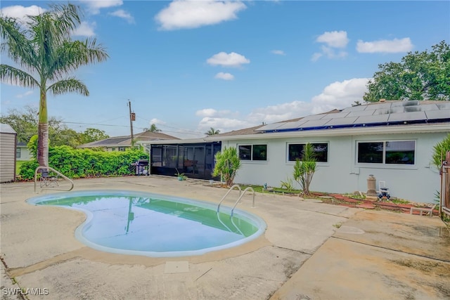 14539 Riverside Dr, Fort Myers, FL 33905 - swimming pool featuring a sunroom and a patio
