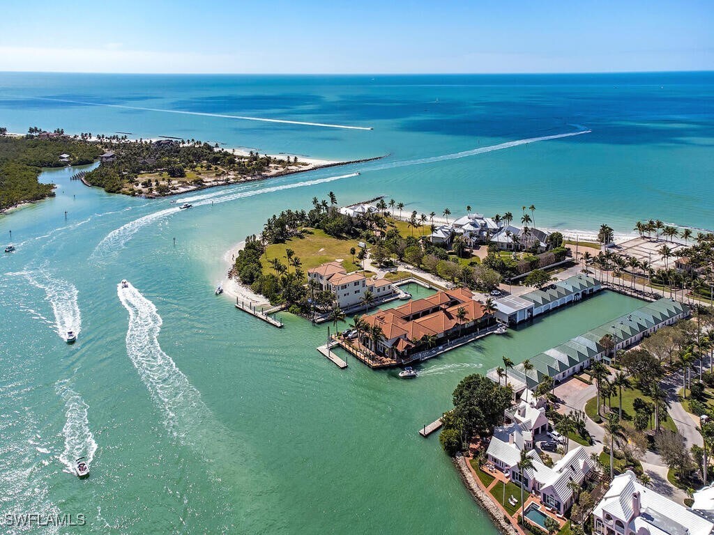 61 Cove Ln, Naples, FL 34102 - photo 1