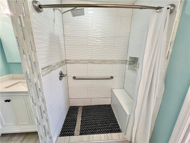 8000 Fountain Mist Blvd, Lehigh Acres, FL 33972 - bathroom featuring tiled shower and vanity