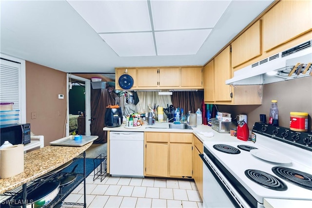 606 Gerald Ave Unit 112, Lehigh Acres, FL 33936 - photo 5
