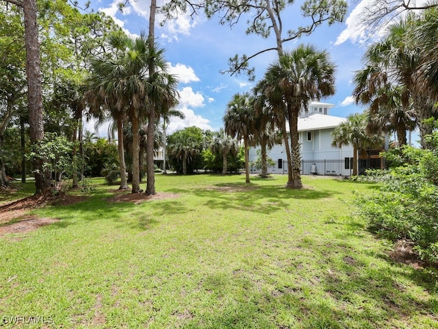 1675 Avion Pl, Naples, FL 34104