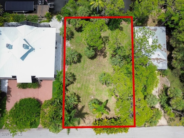 1675 Avion Pl, Naples, FL 34104