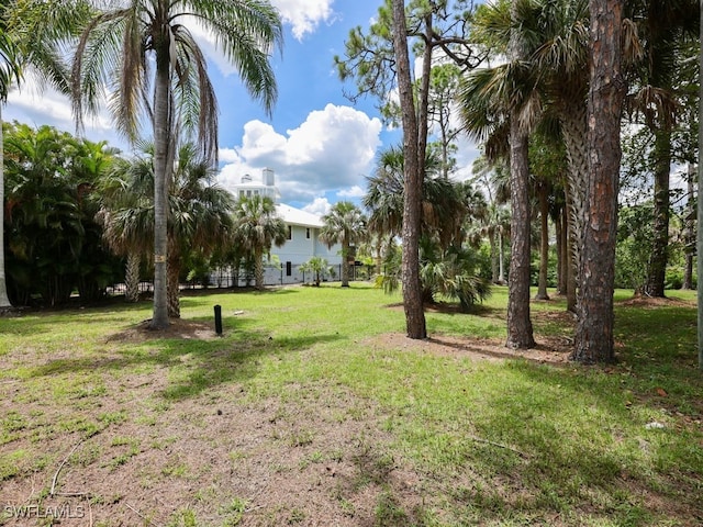 1675 Avion Pl, Naples, FL 34104