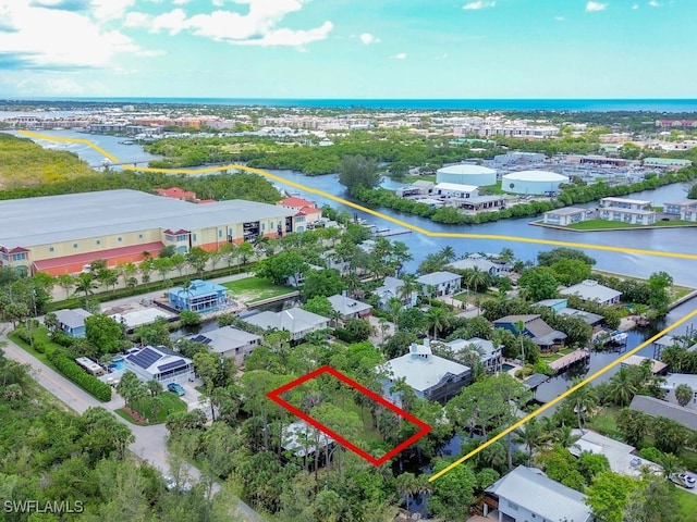 1675 Avion Pl, Naples, FL 34104