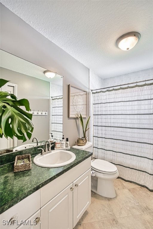 4512 SW 20th Ave, Cape Coral, FL 33914 - full bath featuring vanity, a textured ceiling, and a shower with curtain