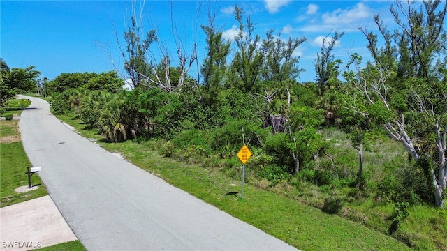 554 Lake Murex Cir, Sanibel, FL 33957