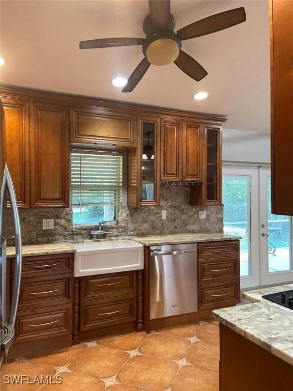914 Avery St E, Lehigh Acres, FL 33974 - kitchen featuring stainless steel appliances, backsplash, plenty of natural light, ceiling fan, and recessed lighting