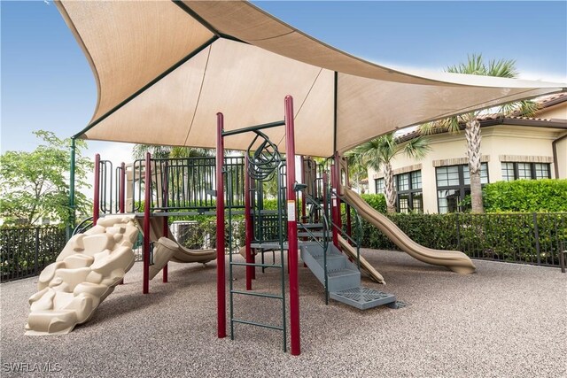 9425 Glenforest Dr, Naples, FL 34120 - photo 35
