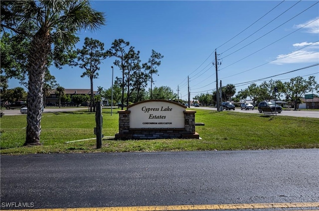 8441 N Haven Ln Unit B, Fort Myers, FL 33919 - community sign featuring a yard