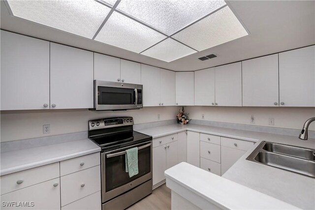 8441 N Haven Ln Unit B, Fort Myers, FL 33919 - photo 12
