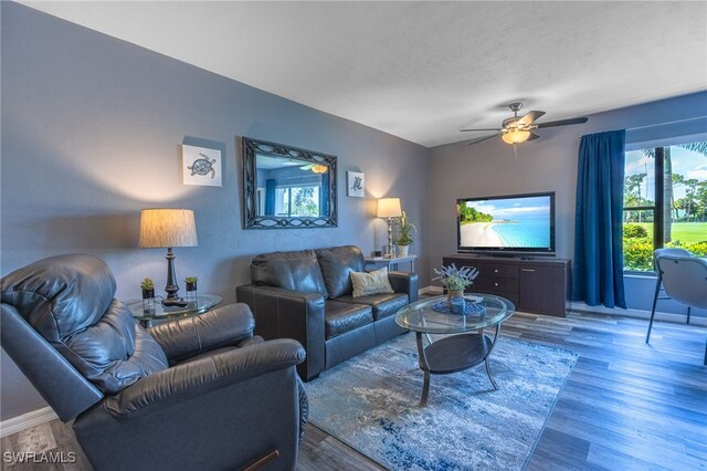 5870 Trailwinds Dr Unit 614, Fort Myers, FL 33907 - photo 4