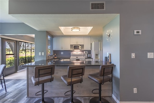 5870 Trailwinds Dr Unit 614, Fort Myers, FL 33907 - photo 6