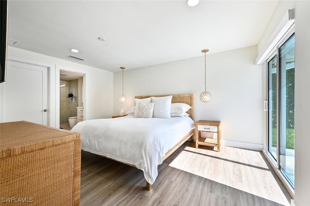 646 Park Shore Dr, Naples, FL 34103 - bedroom featuring wood finished floors, access to exterior, recessed lighting, and ensuite bath