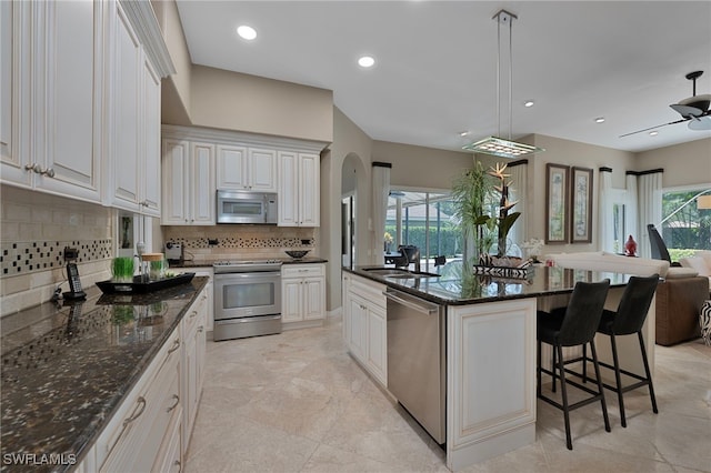 13760 Tonbridge Ct, Bonita Springs, FL 34135 - photo 3