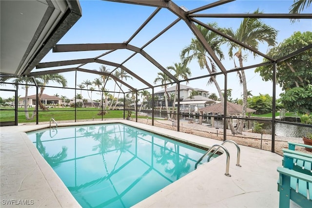 1138 Lucerne Ave, Cape Coral, FL 33904 - swimming pool featuring a patio and glass enclosure