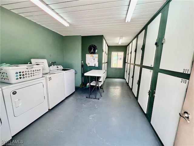 331 Joel Blvd Unit 109, Lehigh Acres, FL 33936 - laundry room with independent washer and dryer