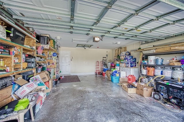 914 SW 9th Ct, Cape Coral, FL 33991 - garage featuring a garage door opener
