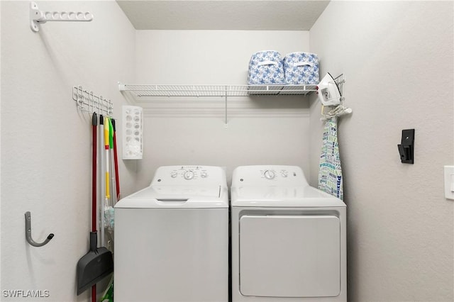 10720 Palazzo Way Unit 405, Fort Myers, FL 33913 - laundry area featuring washing machine and dryer