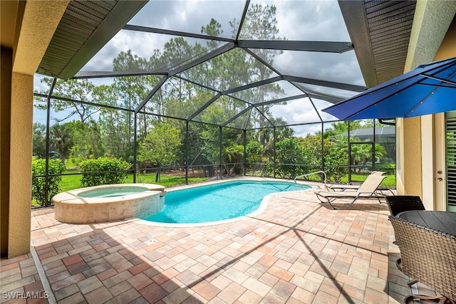 1387 Mockingbird Dr, Naples, FL 34120 - view of swimming pool featuring a patio area, a pool with connected hot tub, a lanai, and view of scattered trees