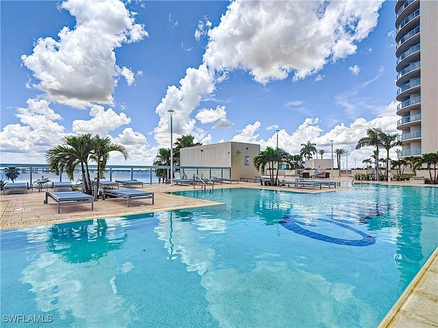 3000 Oasis Grand Blvd Unit 1203, Fort Myers, FL 33916 - view of community pool