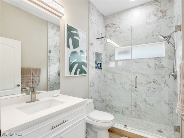 8612 Ibis Cove Cir, Naples, FL 34119 - full bath with a marble finish shower and vanity