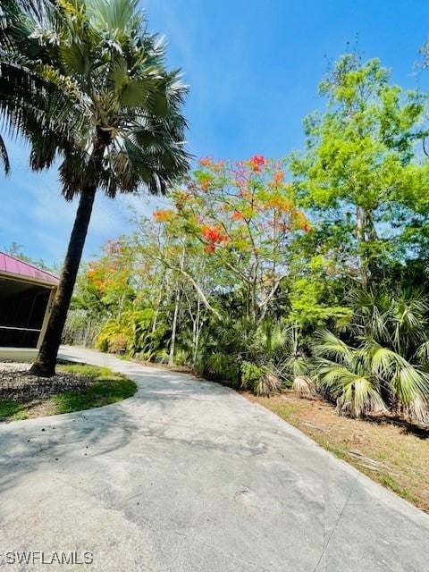 5181 Hickory Wood Dr, Naples, FL 34119 - photo 8