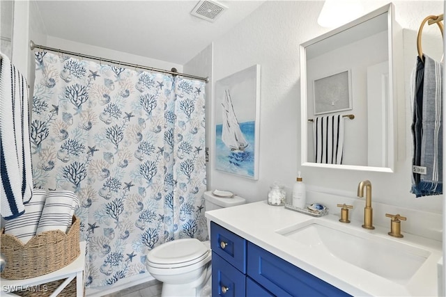 719 Park Ave, Naples, FL 34110 - bathroom featuring vanity and a shower with curtain