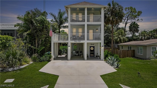719 Park Ave, Naples, FL 34110 - photo 3