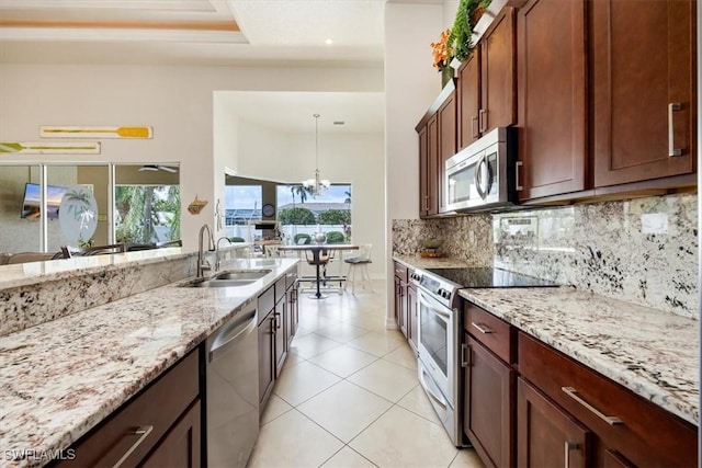 151 Fairway Cir, Naples, FL 34110 - photo 7