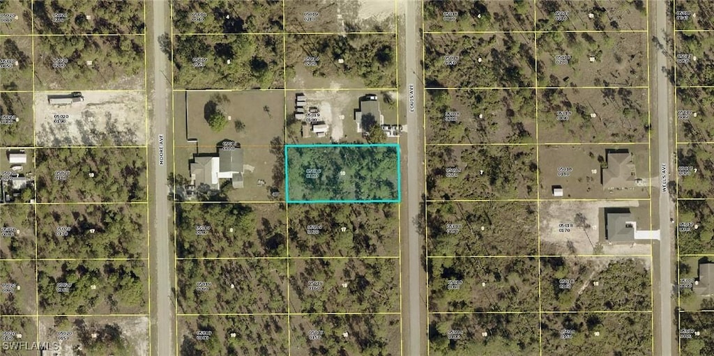 911 Louis Ave, Lehigh Acres, FL 33972