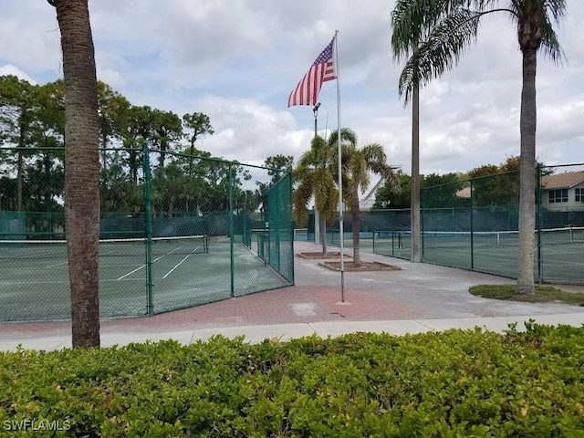 1140 Sarah Jean Cir Unit C-205, Naples, FL 34110 - view of tennis court