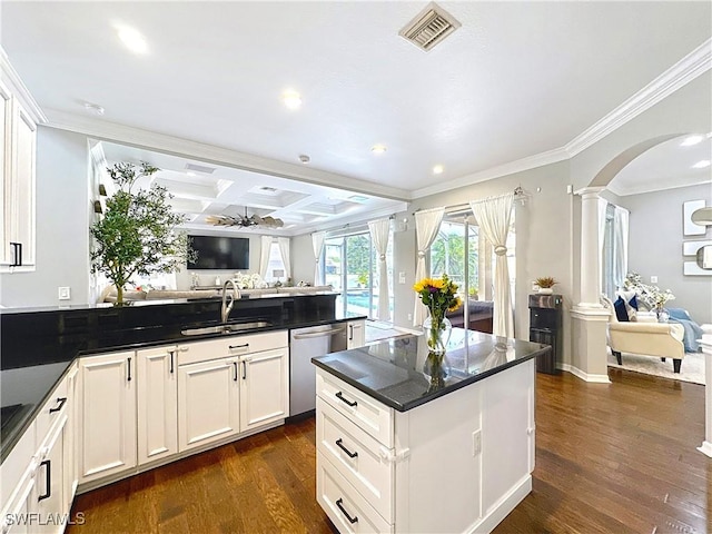 3032 Via Rialto St, Fort Myers, FL 33905 - kitchen featuring open floor plan, ornate columns, dishwasher, arched walkways, and a peninsula