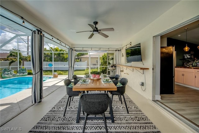 917 SW 23rd St, Cape Coral, FL 33991 - sunroom featuring ceiling fan