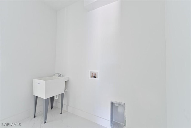 1518 Williams Ave, Lehigh Acres, FL 33972 - laundry area featuring hookup for a washing machine and baseboards
