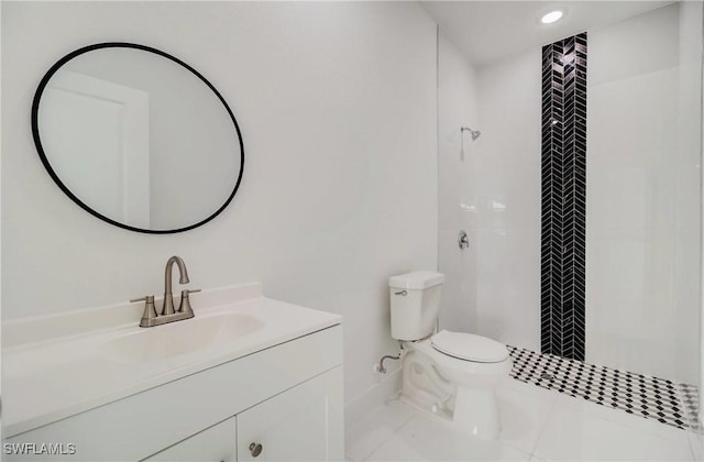 2109 Jefferson Ave, Alva, FL 33920 - bathroom featuring vanity, a tile shower, and recessed lighting
