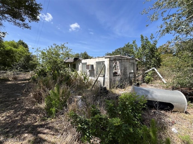 1262 Joerin Ave, North Fort Myers, FL 33903 - view of side of home