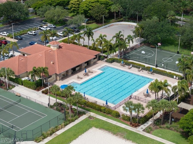 12455 Muddy Creek Ln, Fort Myers, FL 33913 - bird's eye view of a pool area