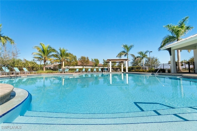 3240 Pilot Cir, Naples, FL 34120 - view of community pool