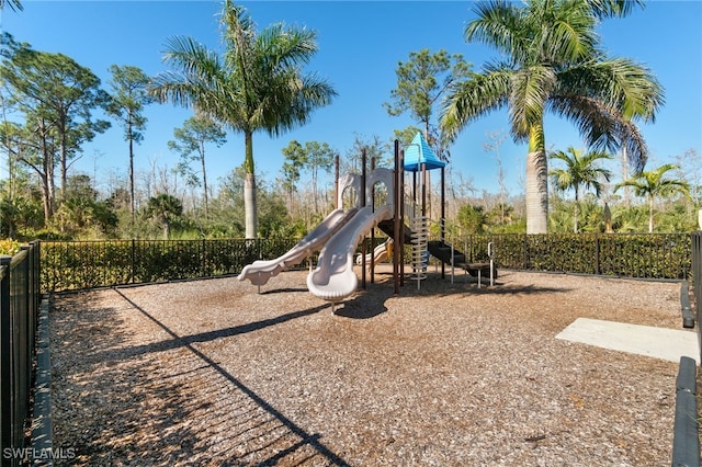 3240 Pilot Cir, Naples, FL 34120 - view of community play area