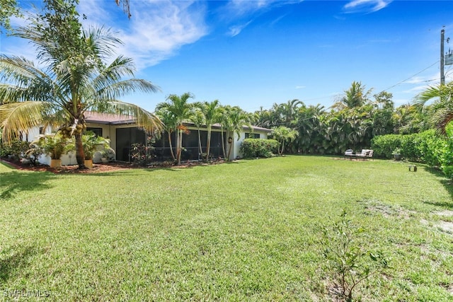 1015 El Valle Ave, Fort Myers, FL 33919 - view of green lawn