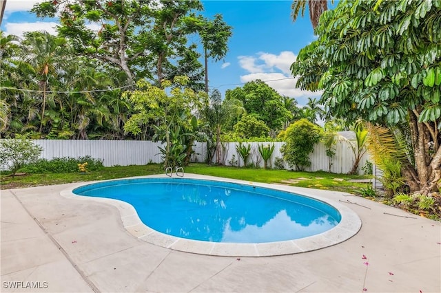 1358 Hopedale Dr, Fort Myers, FL 33919 - photo 26