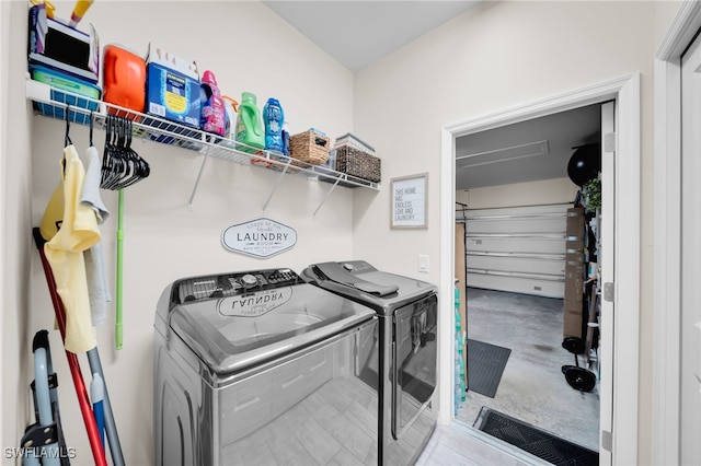 2622 SW 5th St, Cape Coral, FL 33991 - laundry area featuring washer and dryer
