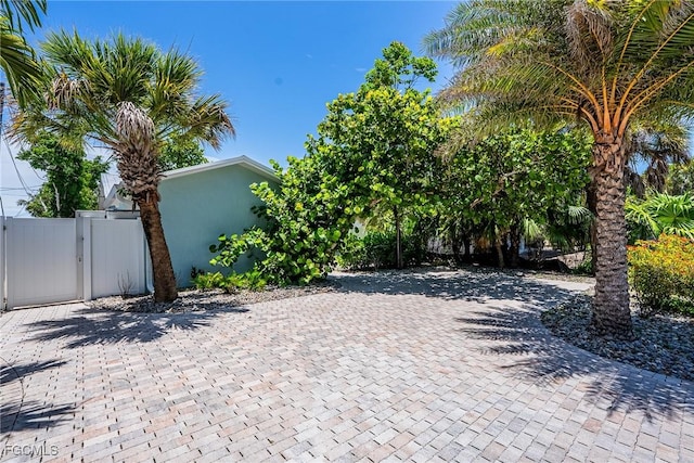 531 Birdsong Pl, Sanibel, FL 33957 - photo 8