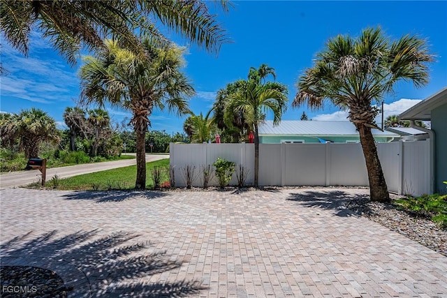 531 Birdsong Pl, Sanibel, FL 33957 - photo 9