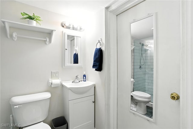 1423 Charles Rd, Fort Myers, FL 33919 - bathroom featuring vanity and a tile shower