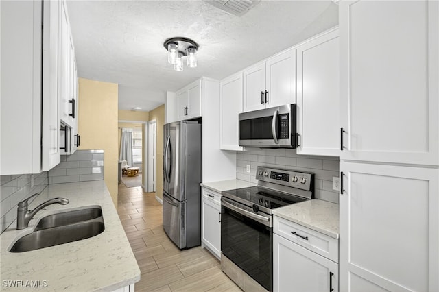 13137 Hampshire Ct, Fort Myers, FL 33919 - photo 11