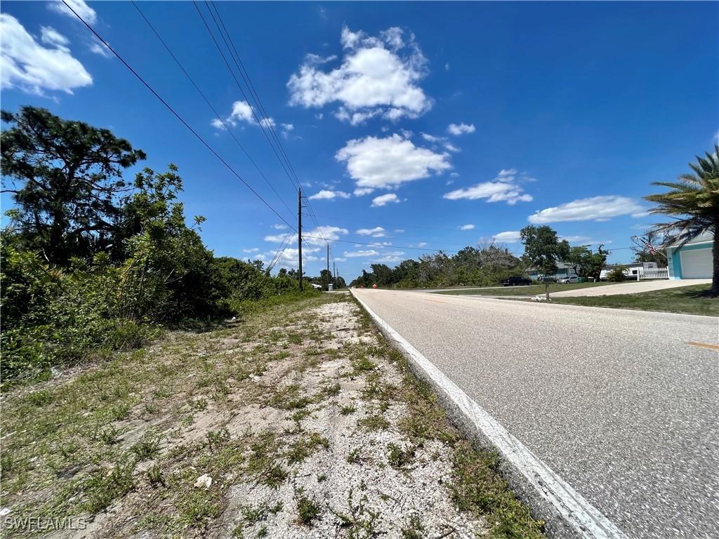 4267 Gillot Blvd, Port Charlotte, FL 33981
