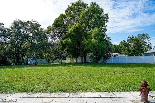 4180 Coconut Cir S, Naples, FL 34104 - view of yard