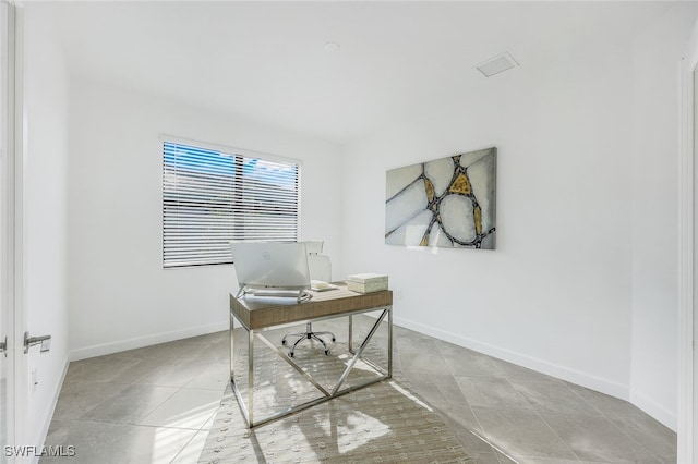14044 Hunter Oak Dr, Fort Myers, FL 33913 - office space with tile patterned floors and baseboards